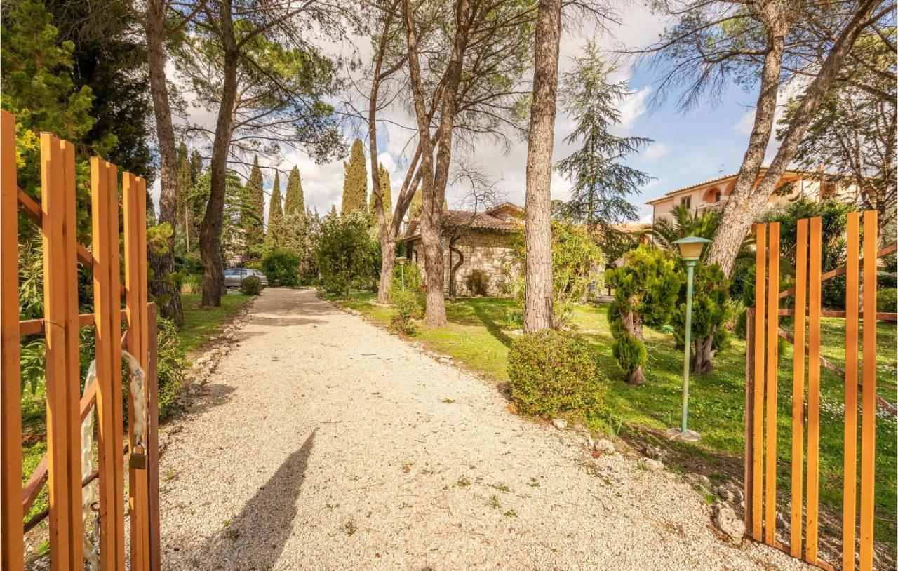 Amazing Home In Saturnia With Wifi ภายนอก รูปภาพ