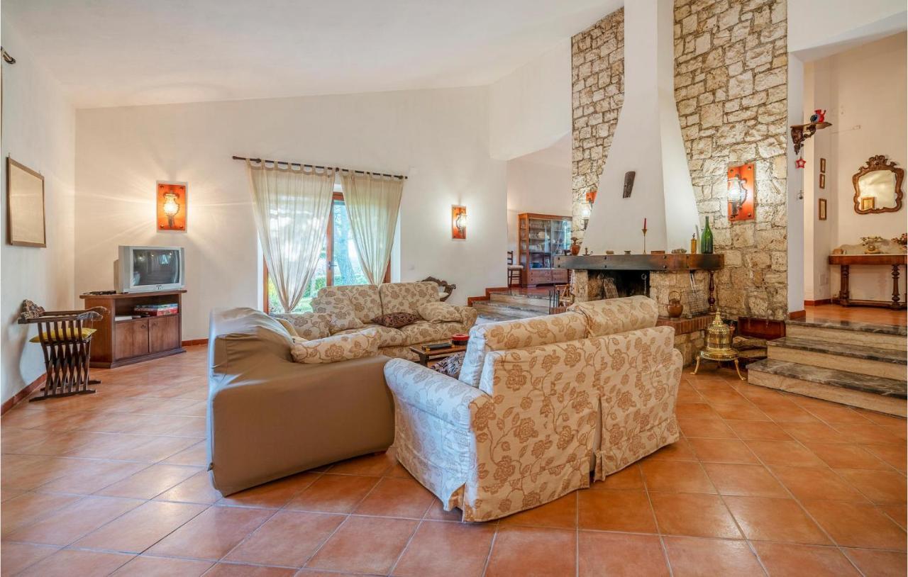 Amazing Home In Saturnia With Wifi ภายนอก รูปภาพ